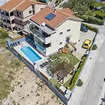 شقة Two Bedroom With Terrace Cvita A2 *
