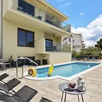 Two Bedroom With Terrace Cvita A2 * شيبينيك