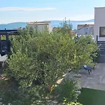 شقة Two Bedroom With Terrace Cvita A2 *