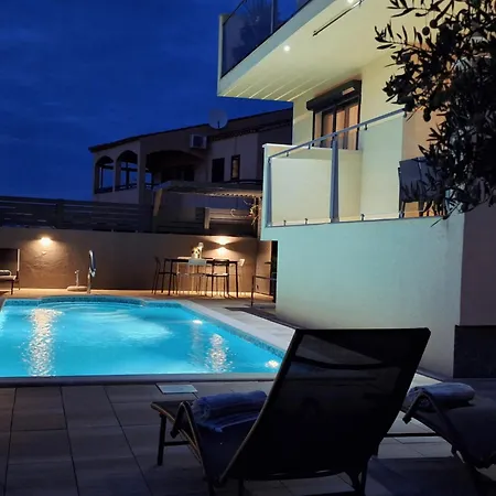Apartman Two Bedroom With Terrace Cvita A2 Sibenik