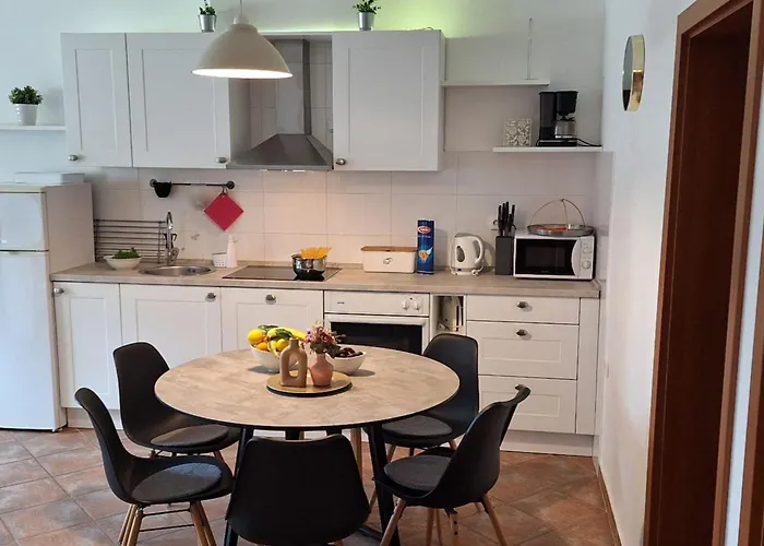 Διαμέρισμα Two Bedroom With Terrace Cvita A2 *