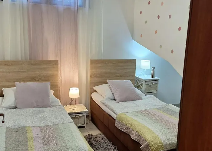 Two Bedroom With Terrace Cvita A2 * Σίμπενικ