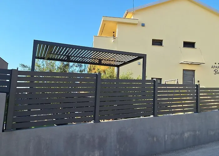 Διαμέρισμα Two Bedroom With Terrace Cvita A2