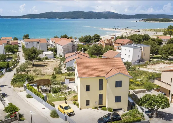 Διαμέρισμα Two Bedroom With Terrace Cvita A2 *