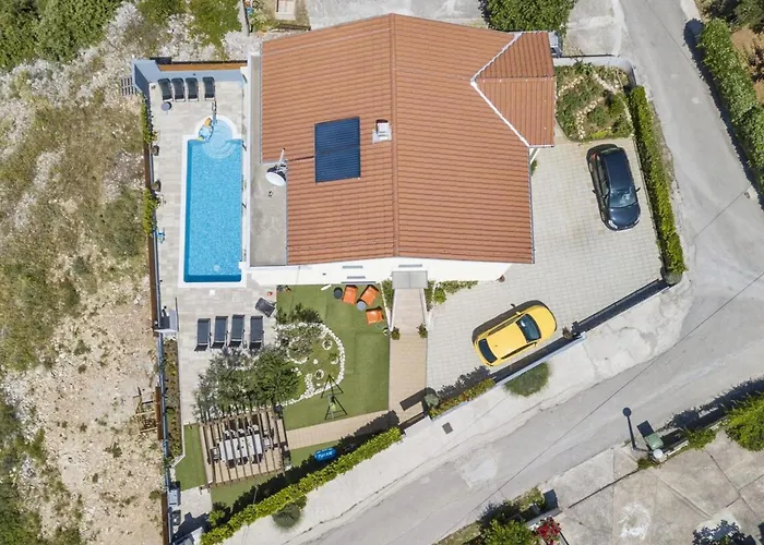 Διαμέρισμα Two Bedroom With Terrace Cvita A2 *