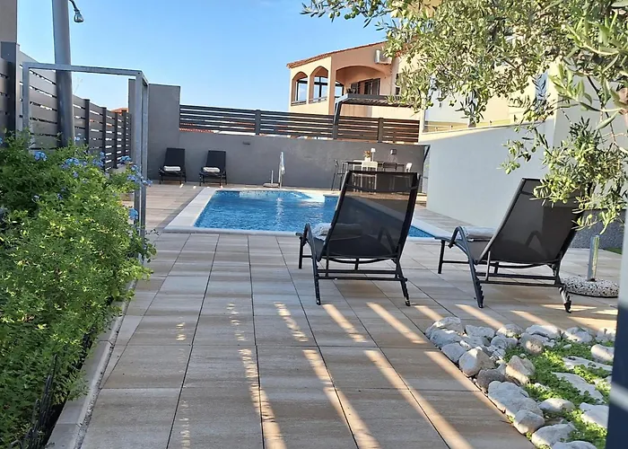 Διαμέρισμα Two Bedroom With Terrace Cvita A2 *